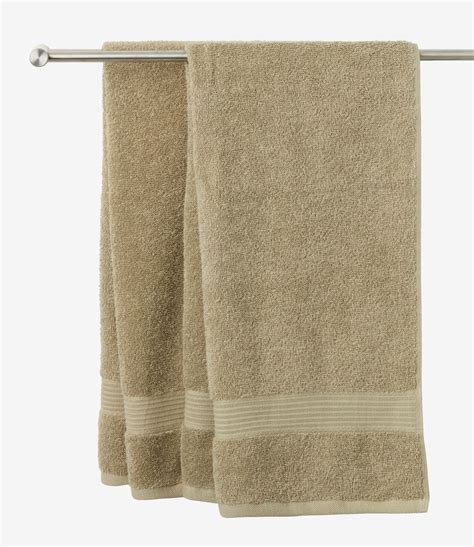 Bath towel KARLSTAD 70x140 light green .